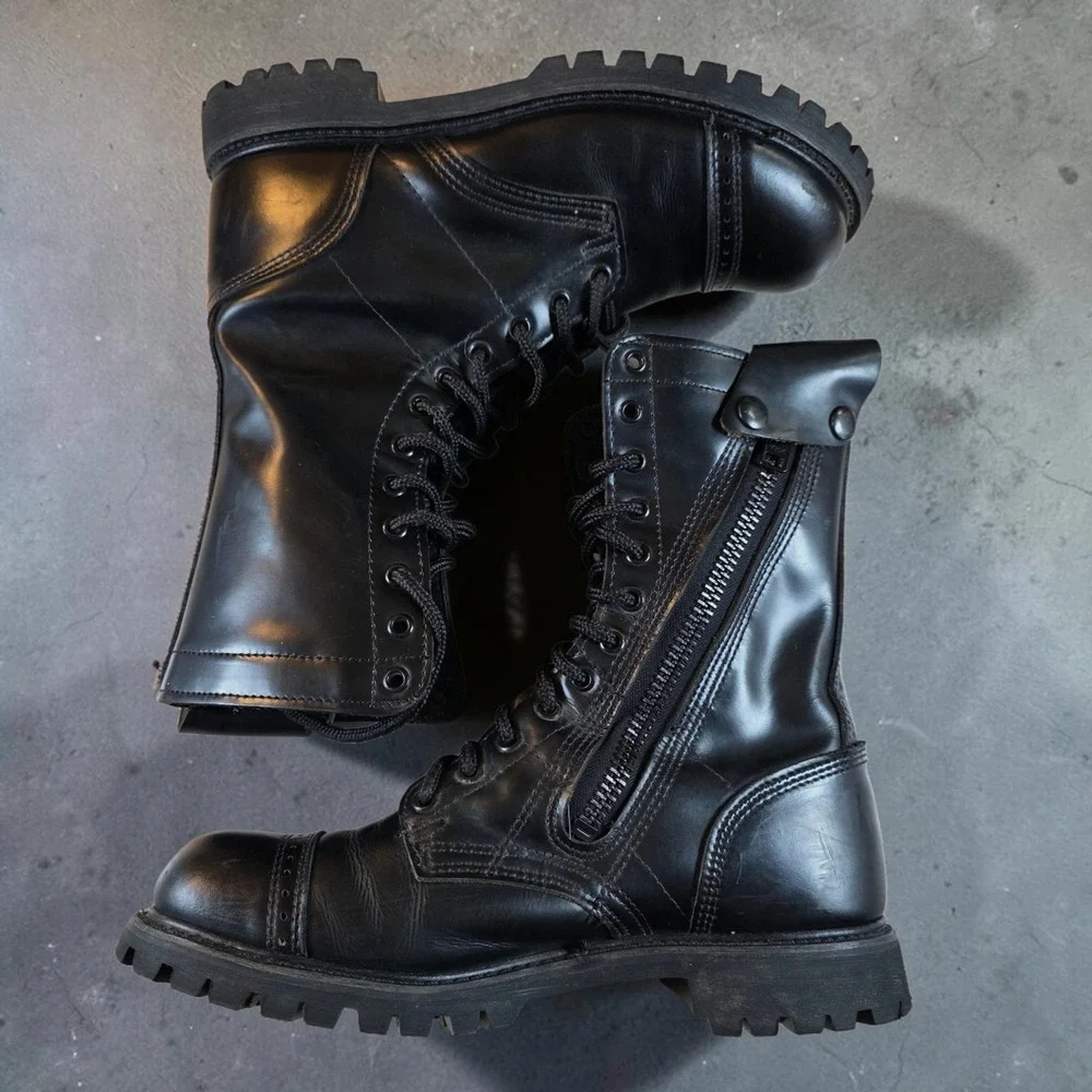 Corcoran 985 Men's Size 9 Leather Side Zipper Jump Boots Triple Black USA Made.